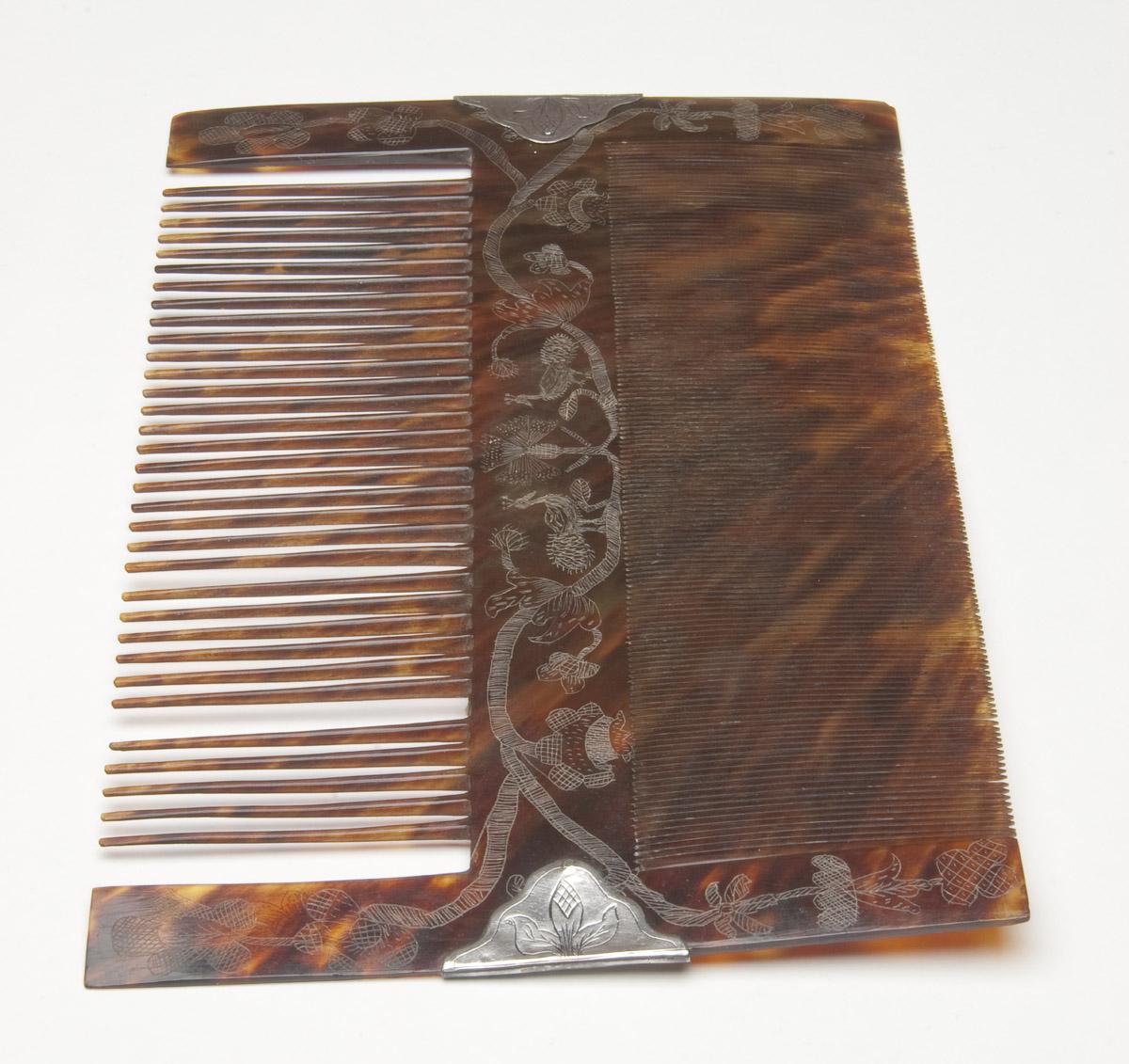 1958.1142 Comb (view 5)