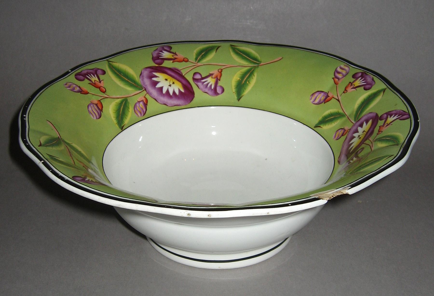 1958.1172 Wedgwood Moring Glory Basin (view 2)
