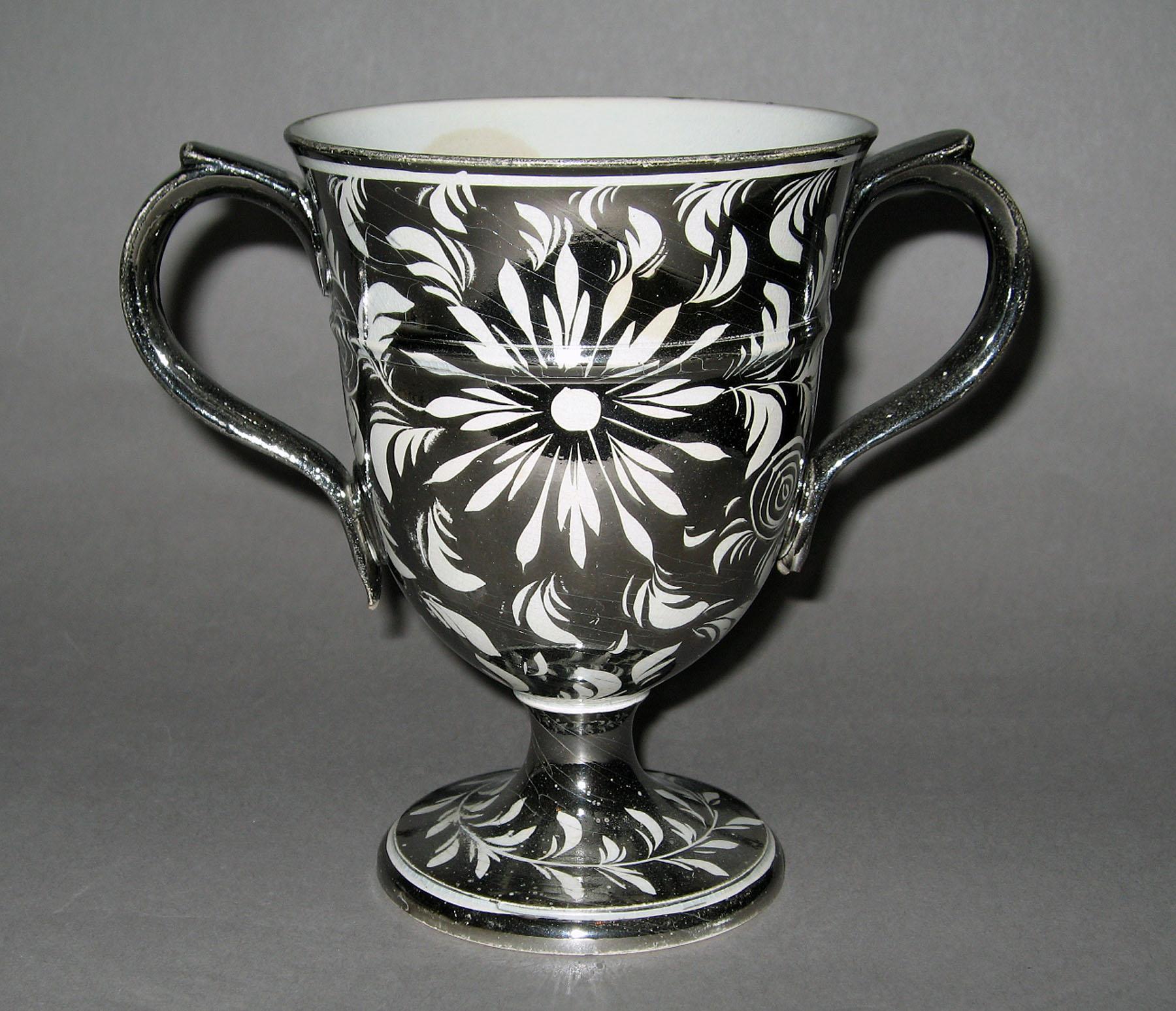 1958.1204 Lusterware cup