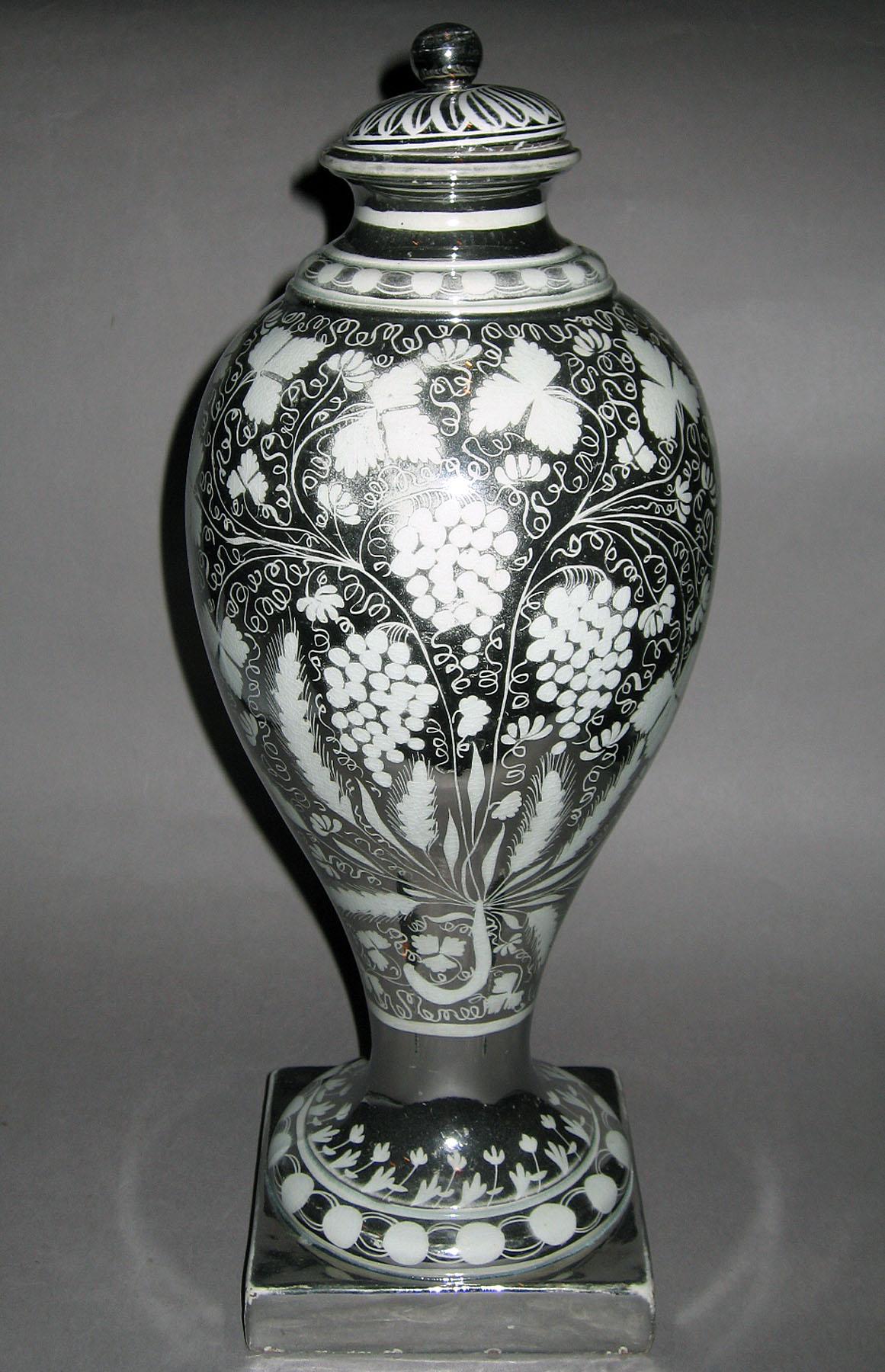 1958.1234 A, B Lusterware urn
