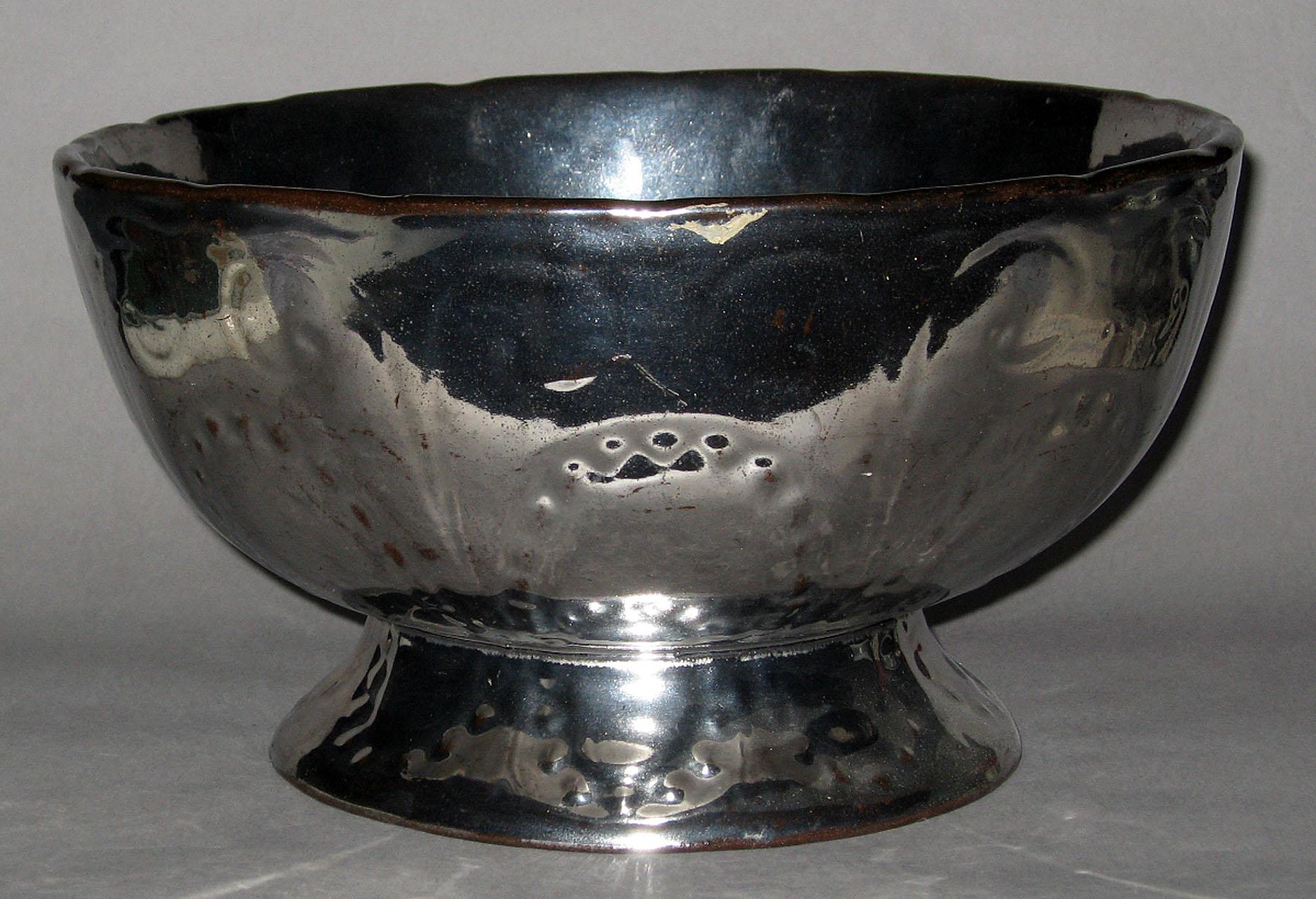 1958.1237 Lusterware Bowl