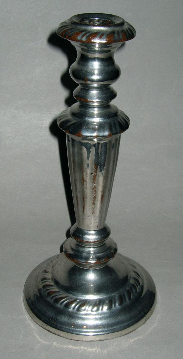 1958.1239 Lusterware candlestick