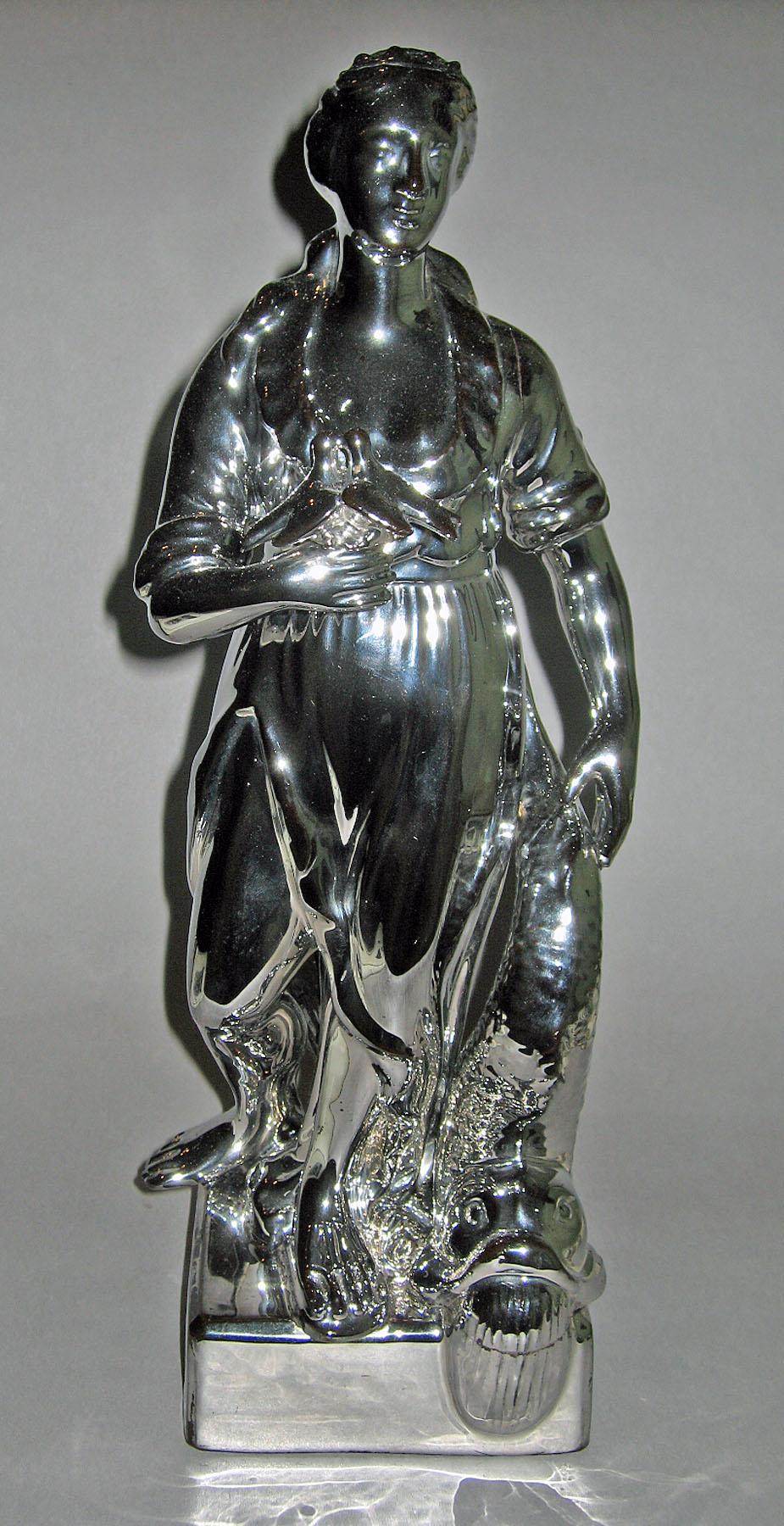 1958.1249 Lusterware Figure