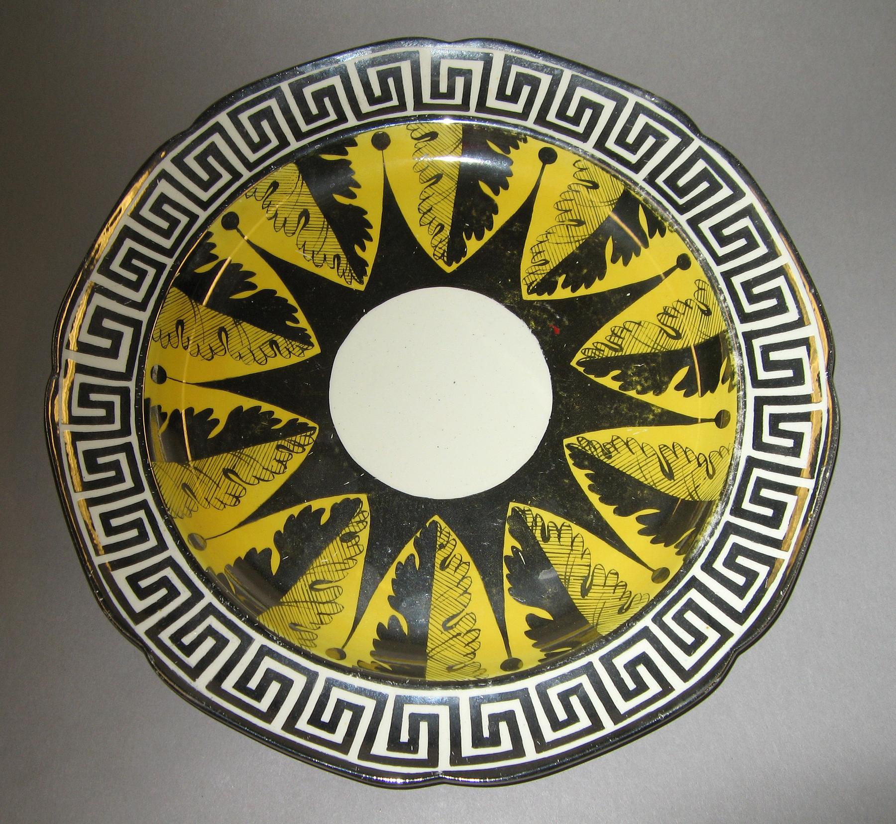 1958.1302 Luster and canary plate