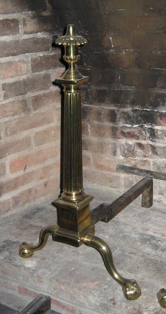 1951.0071.002 Andiron