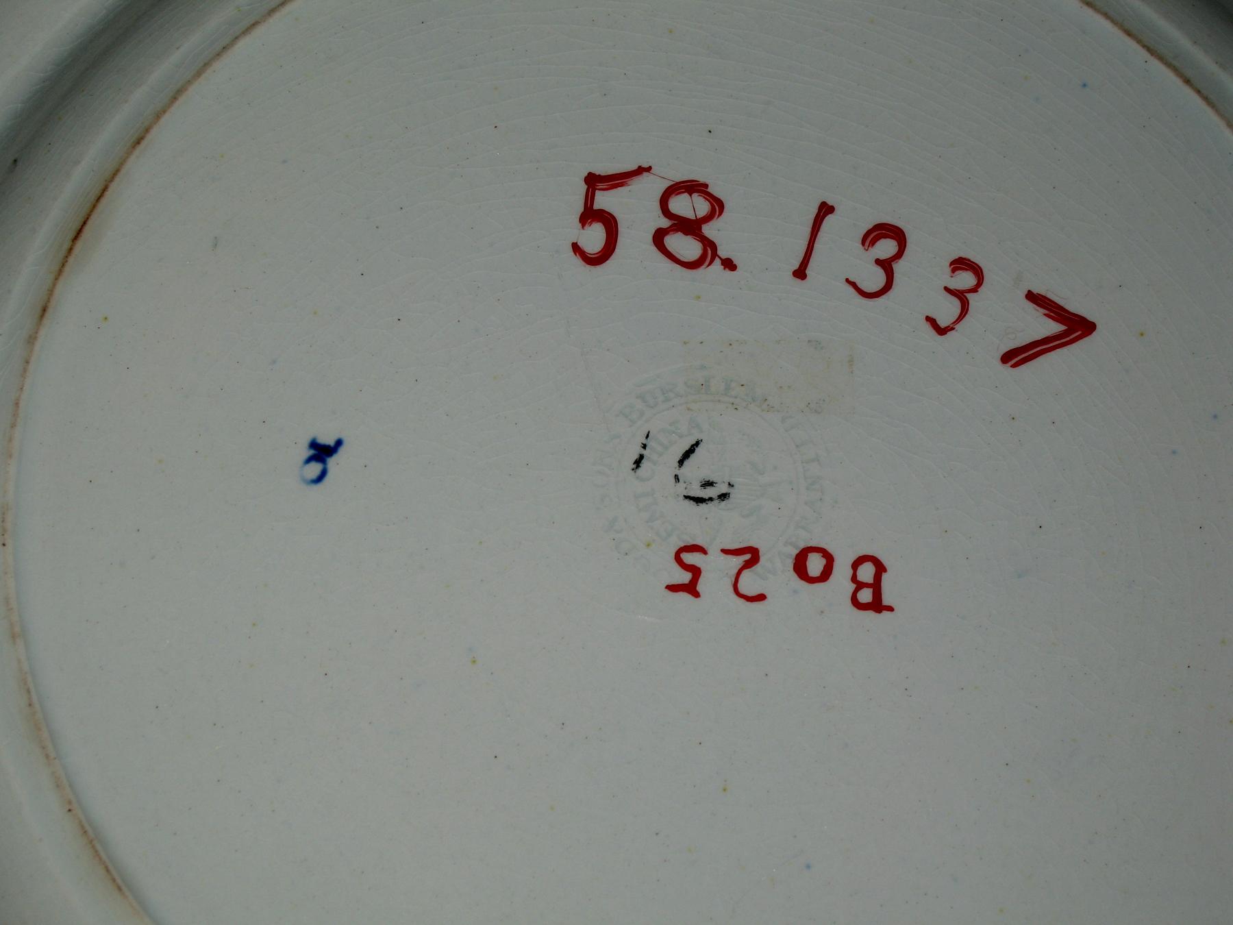 1958.1337 Plate (mark)