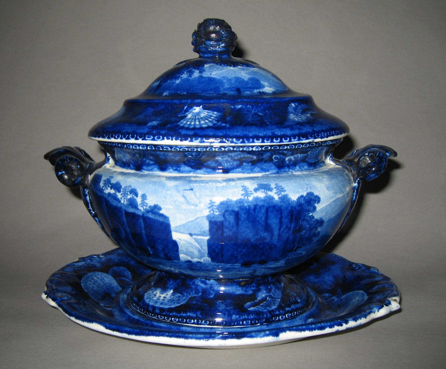 1958.1344, .1345, .1346 Tureen, Cover, and stand
