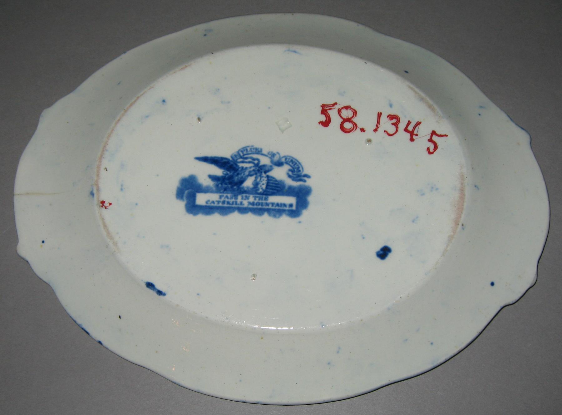 1958.1345 Tureen tray (mark)