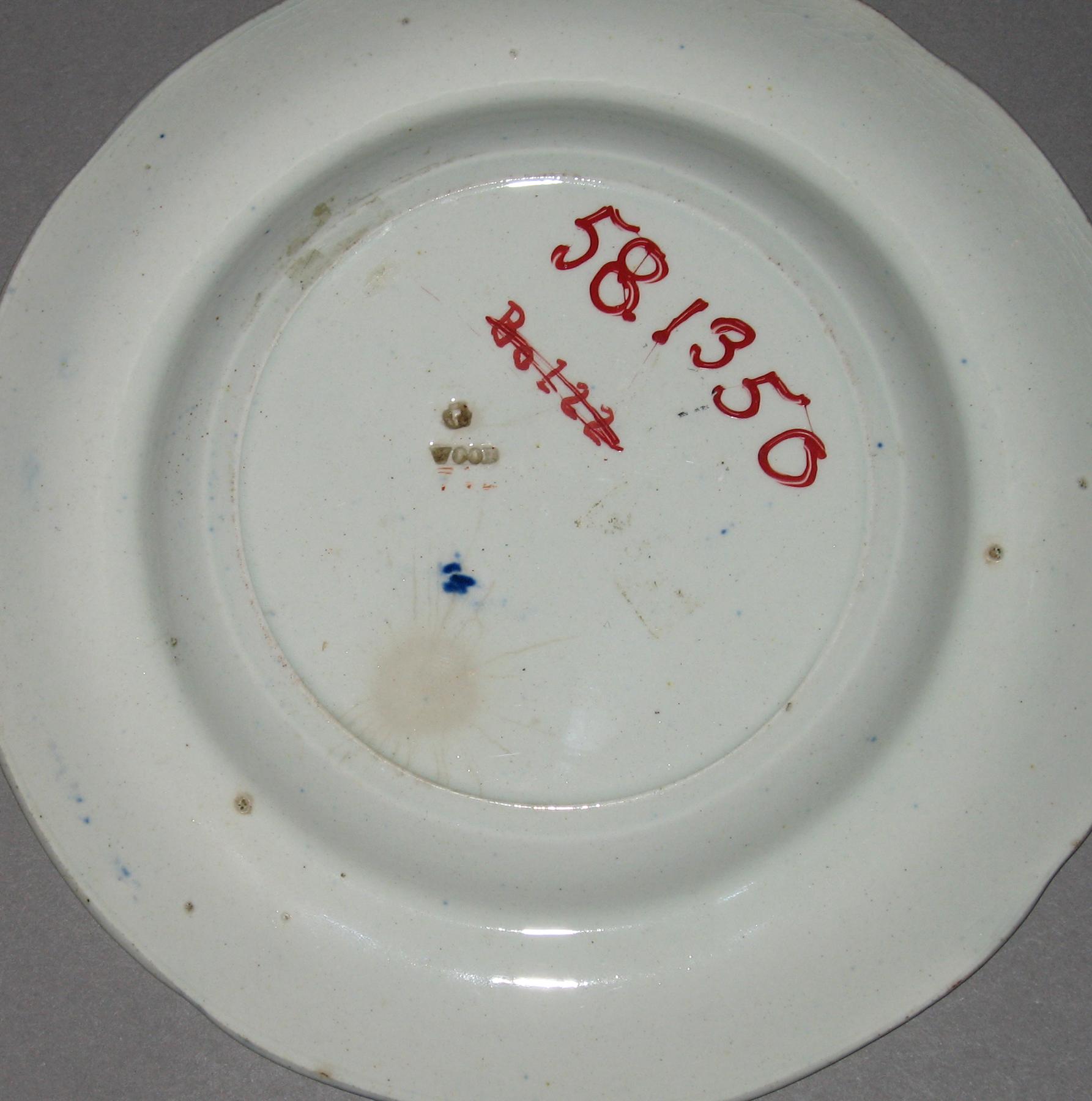1958.1350 Dish (mark)