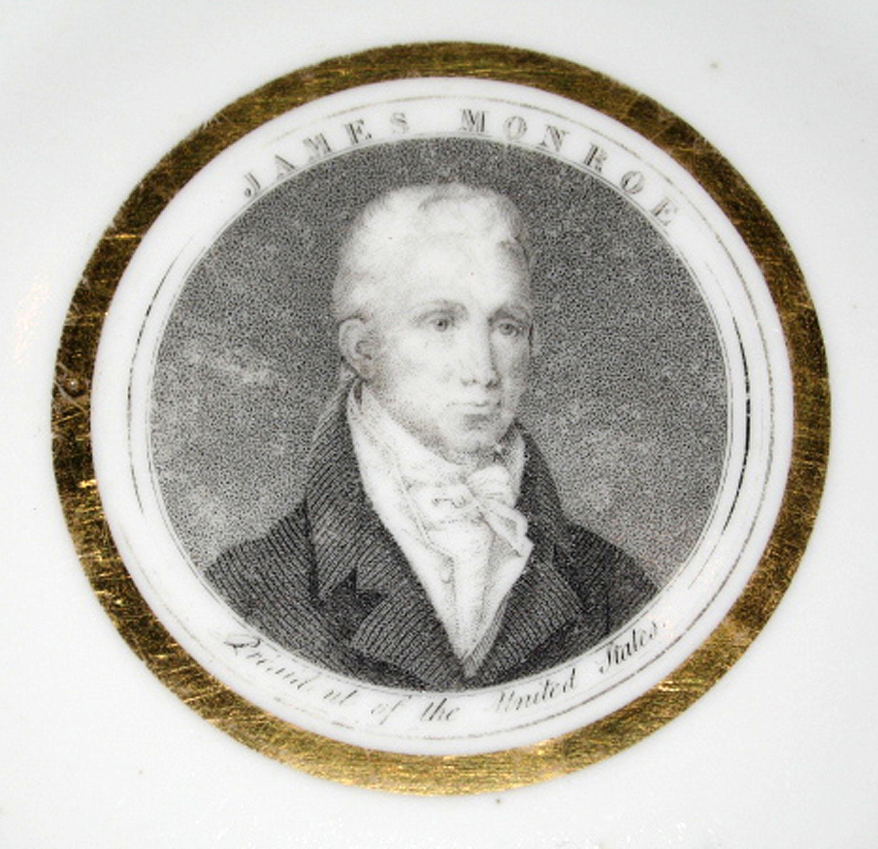 1958.1373 Porcelain plate (detail)