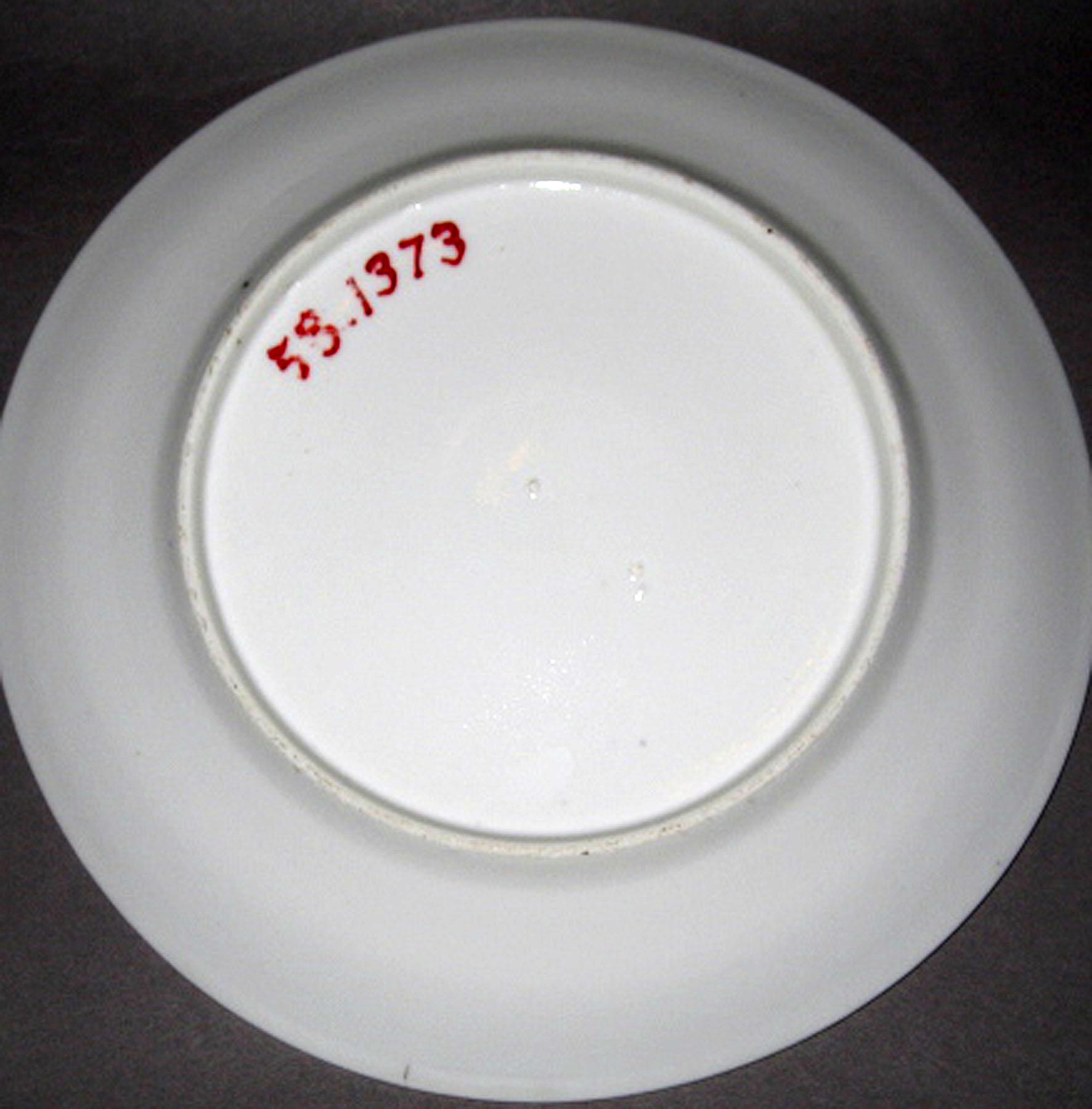 1958.1373 Porcelain plate (underside)