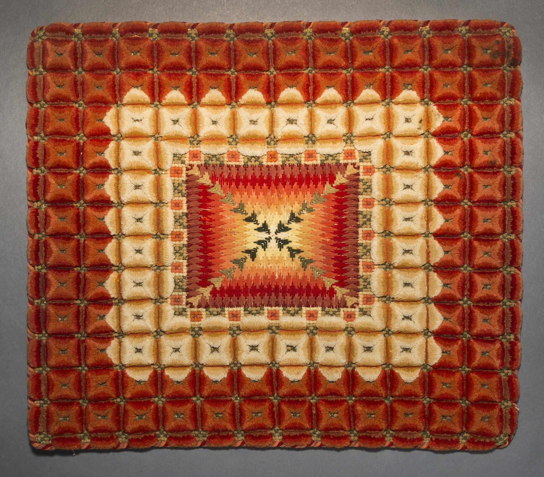 2011.0026.004 Cushion cover, view 1