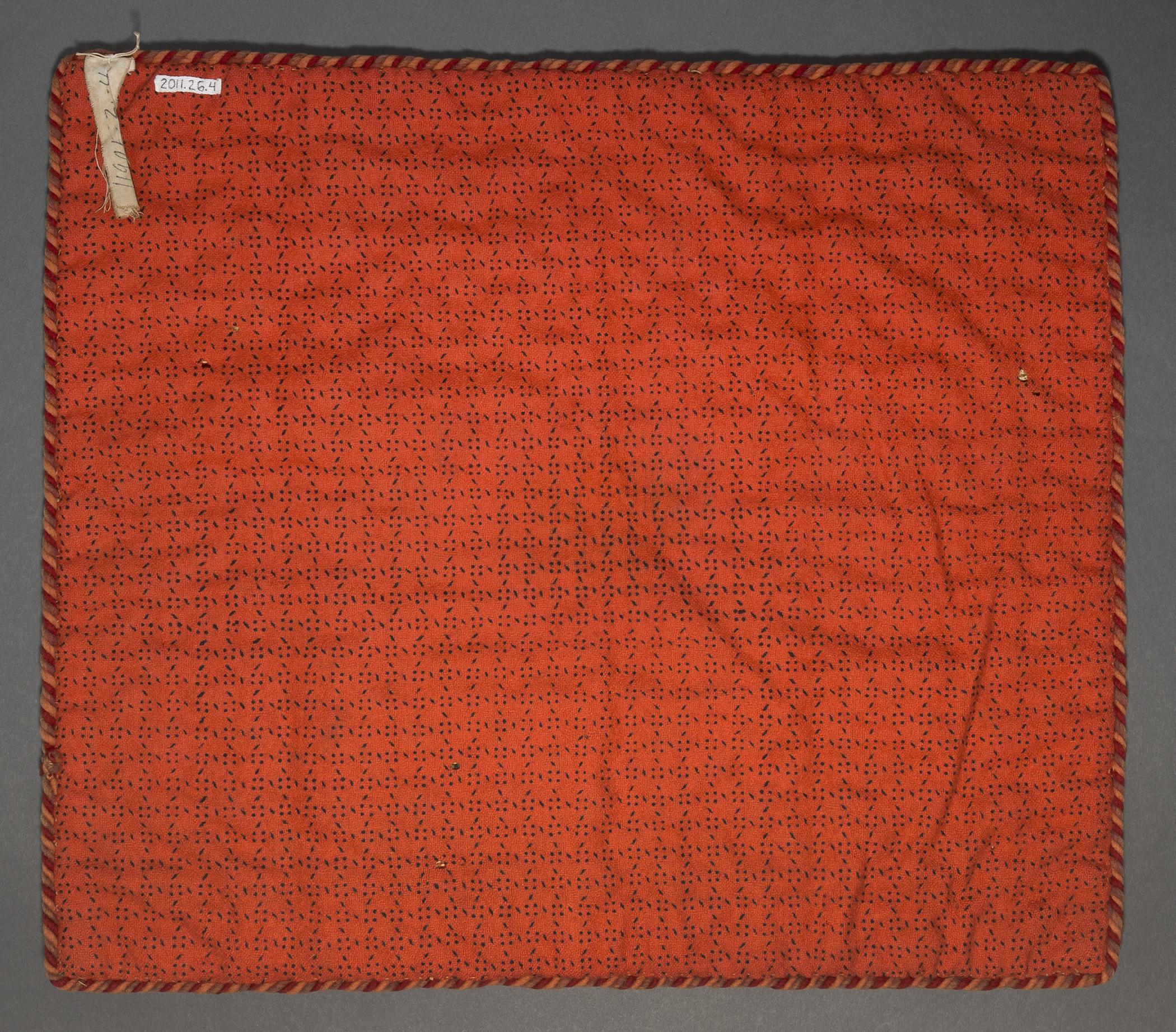 2011.0026.004 Cushion cover, view 2, reverse