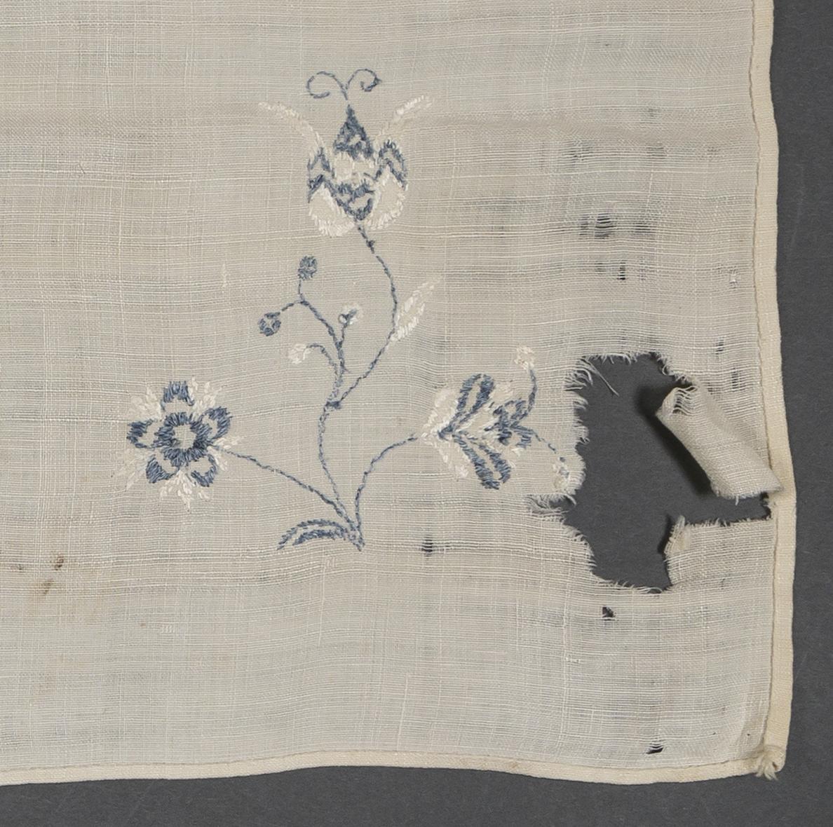 2011.0026.008 Valance, detail 1, reverse