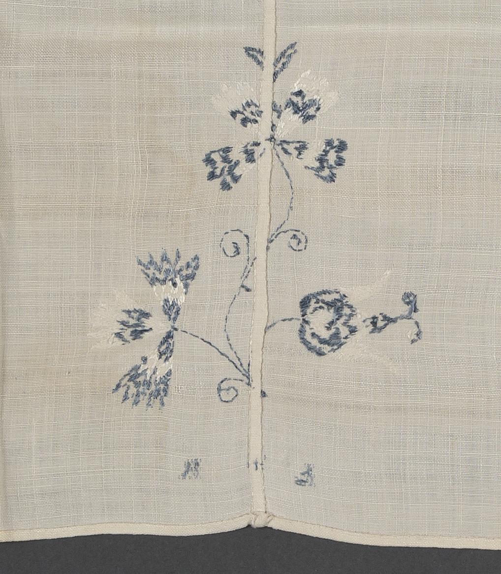2011.0026.008 Valance, detail 3, reverse