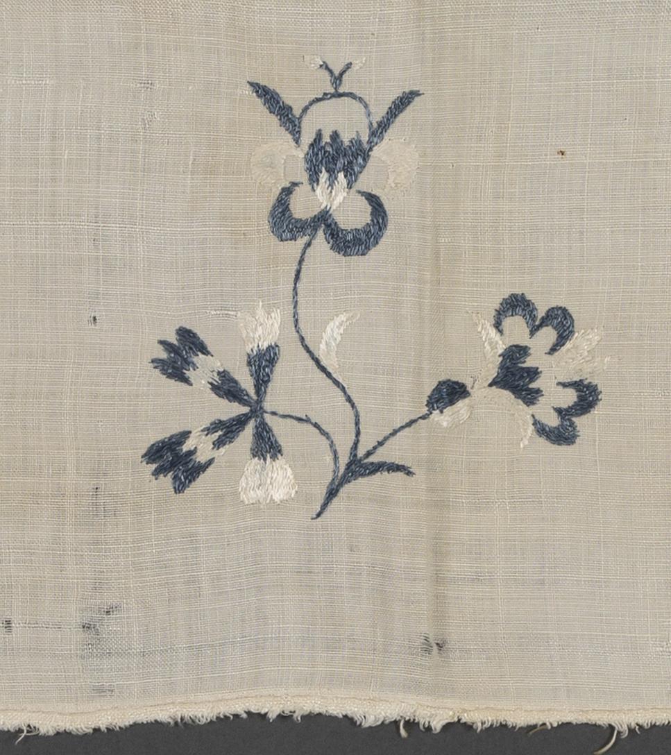 2011.0026.016 Valance, detail 2