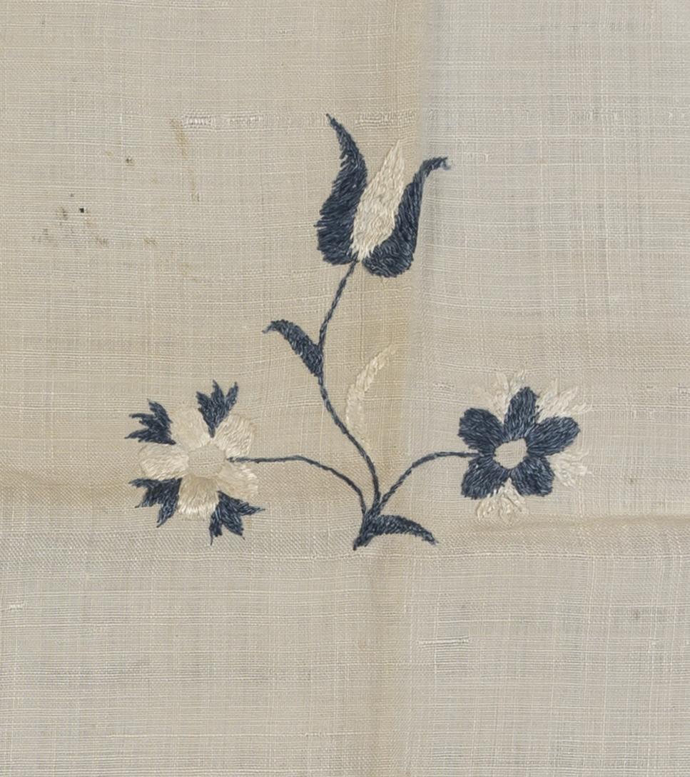 2011.0026.016 Valance, detail 3