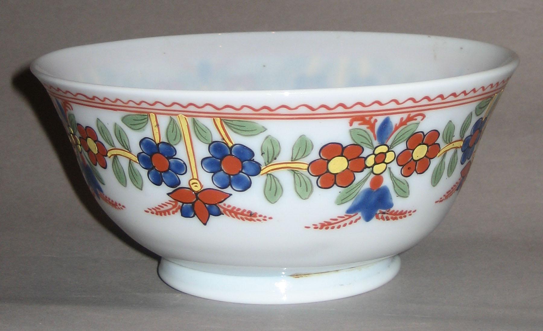 1958.1426 White Glass Bowl
