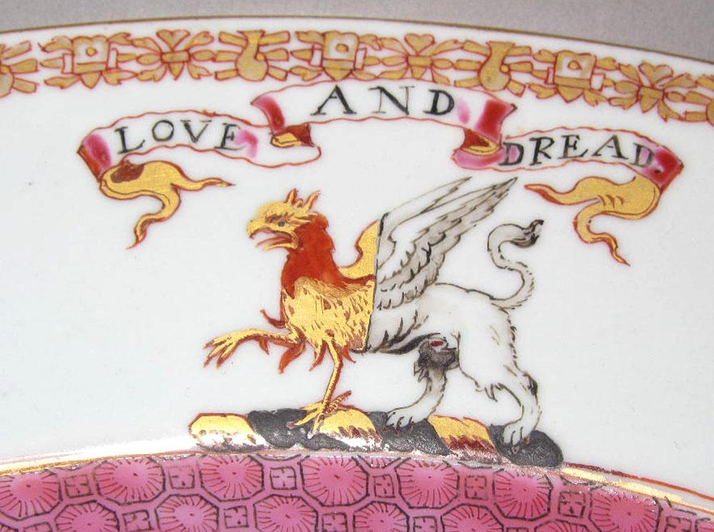 2006.0009 Porcelain charger detail