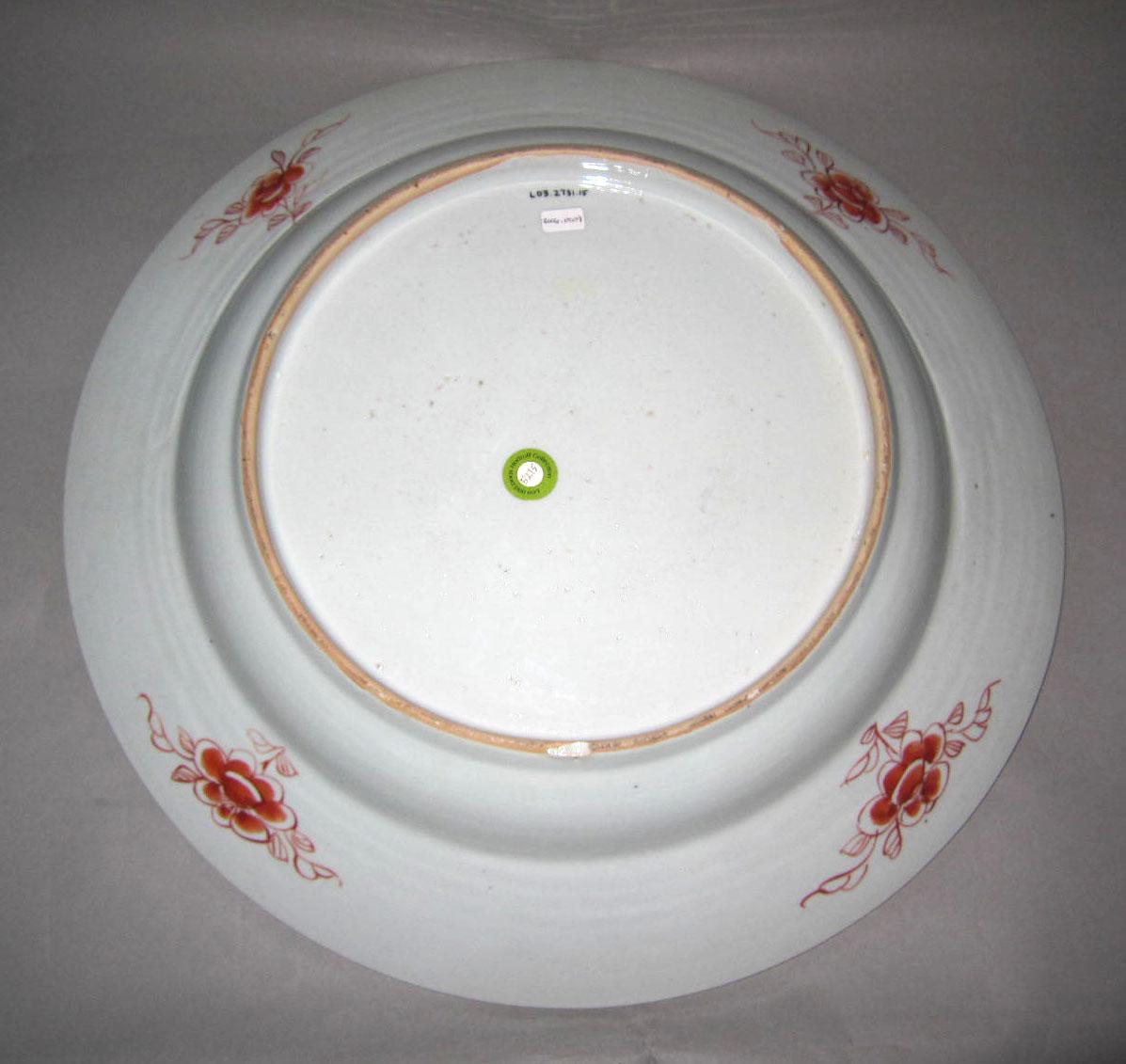 2006.0009 Porcelain charger underside