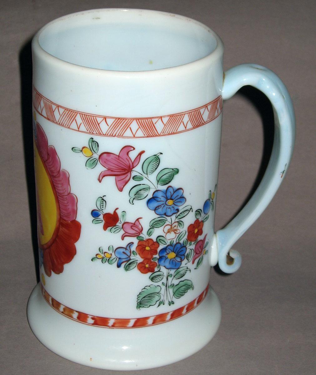 1958.1443 White glass mug (side)
