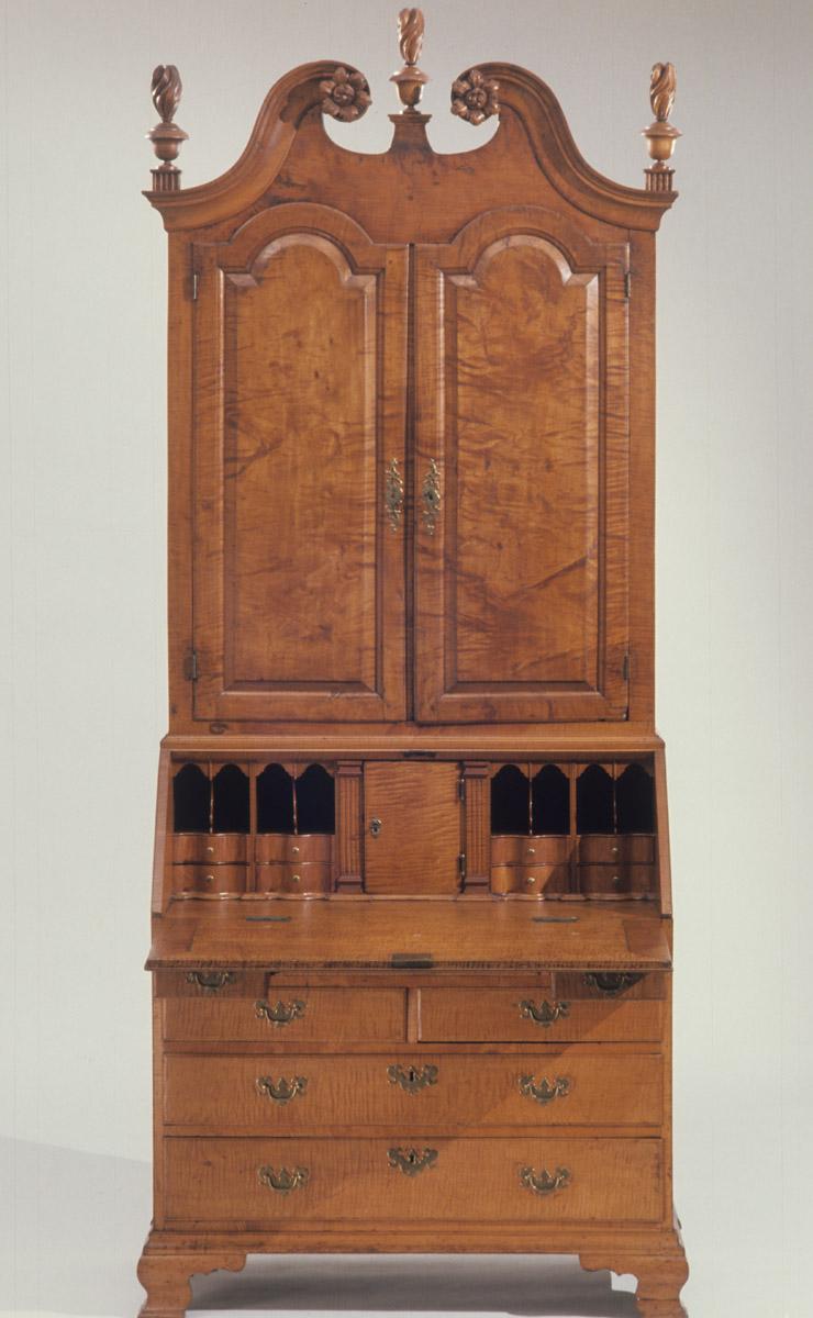 1958.1450 Desk and bookcase, view 2