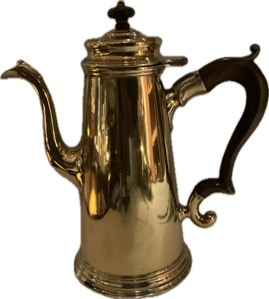 2024.0021.008 Coffee pot, Reg Image, overall