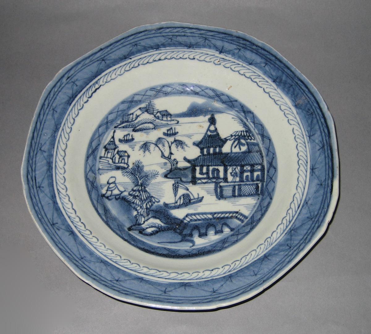 2005.0027.052 Soup Plate