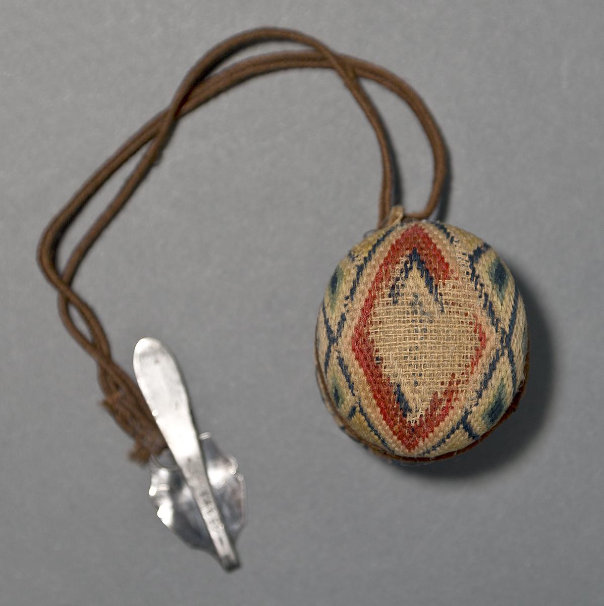 2005.0024.001 A, B Pinball and Chatelaine, Verso