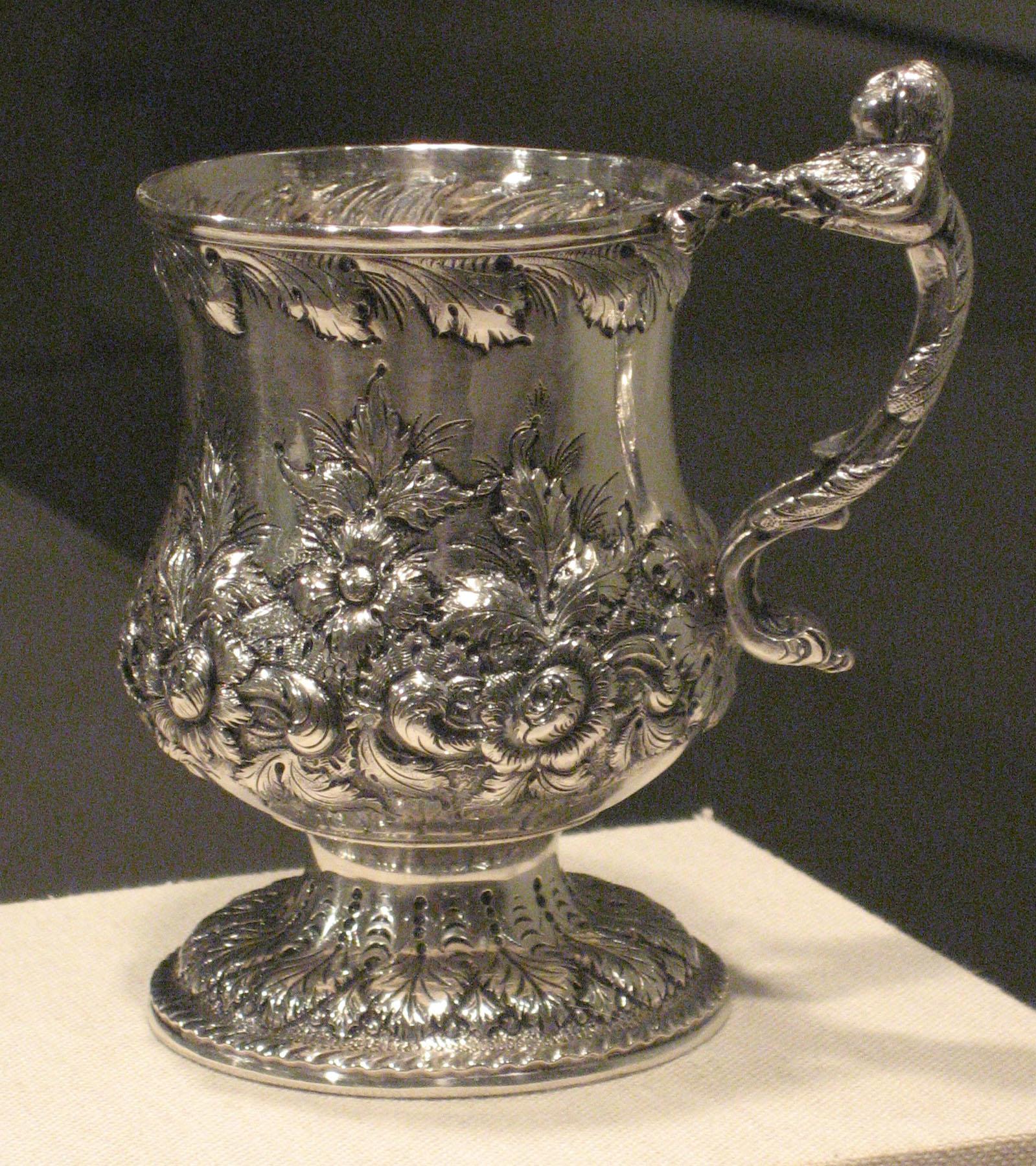 2005.0026.001 Silver mug