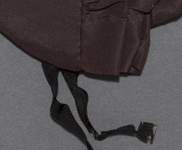 2005.0033 Needle Case, Detail