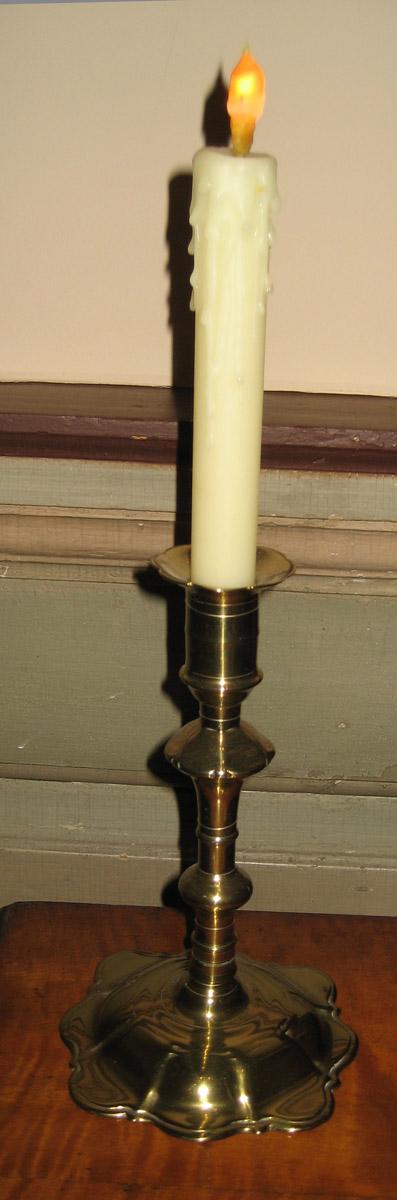 1958.1498.001 Candlestick