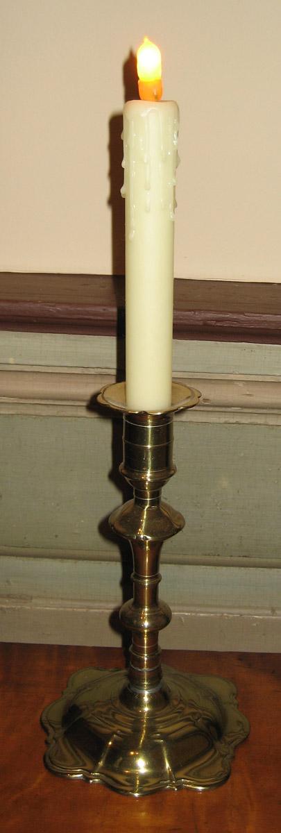 1958.1498.002 Candlestick