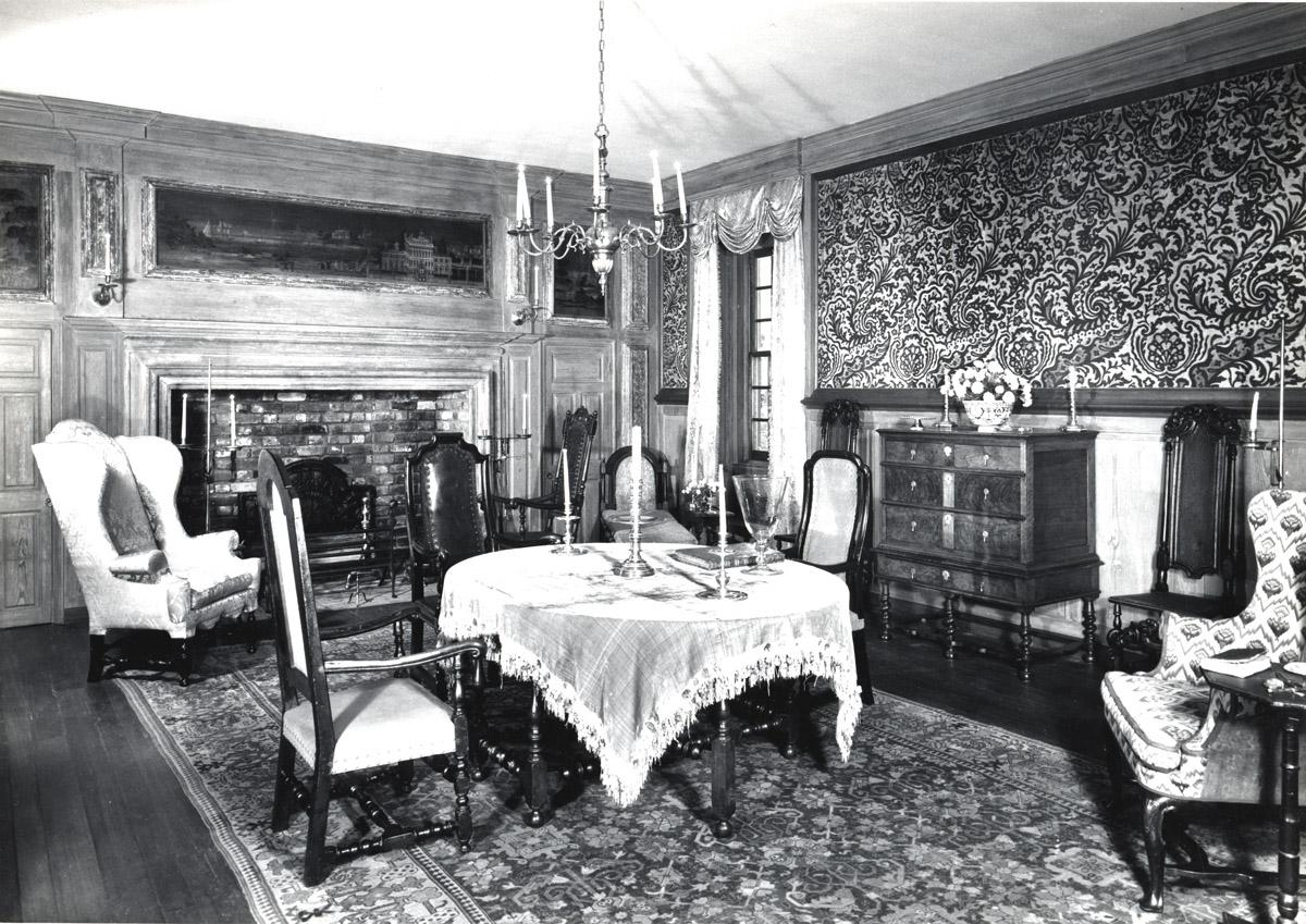 Room-Flock Room 1951