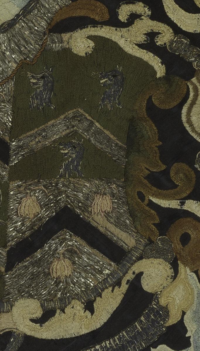 1958.1524 A Needlework Coat of Arms, Detail 9