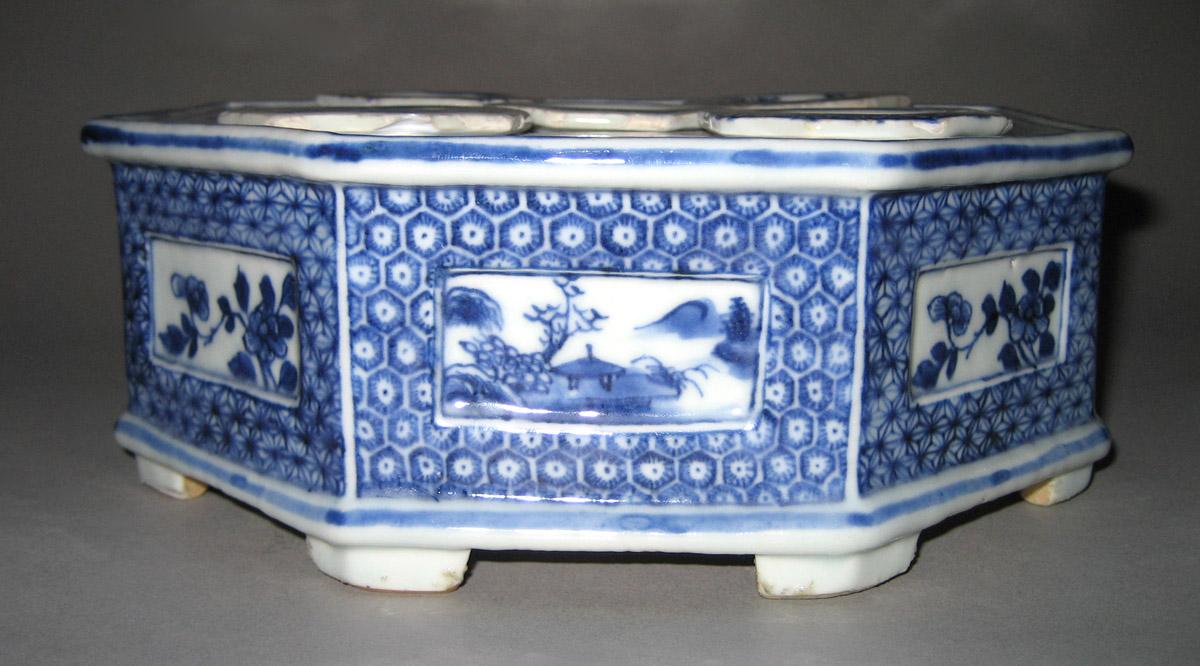 1958.1529 A-F Porcelain Inkstand view 2