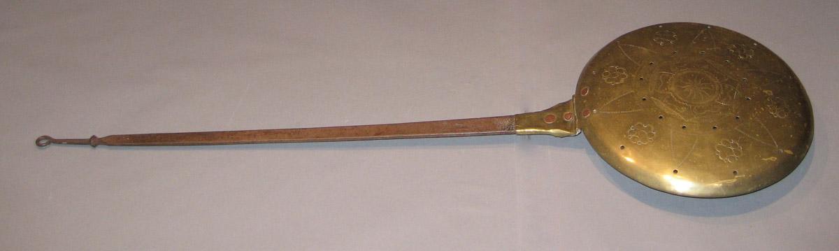 1958.1560 Warming Pan