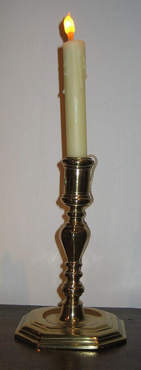 1958.1561.002 Candlestick