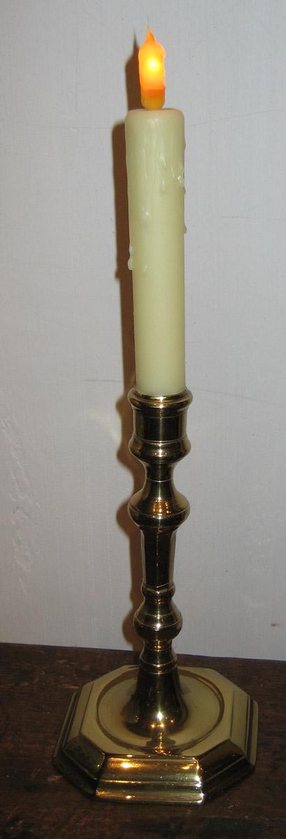 1958.1562.001 Candlestick