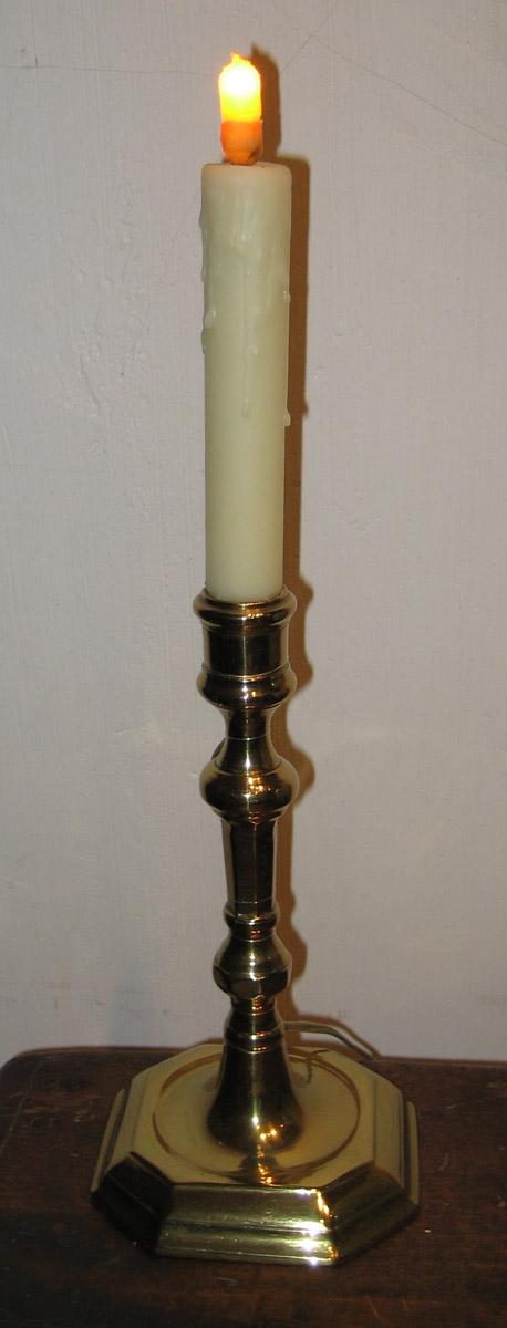1958.1562.002 Candlestick