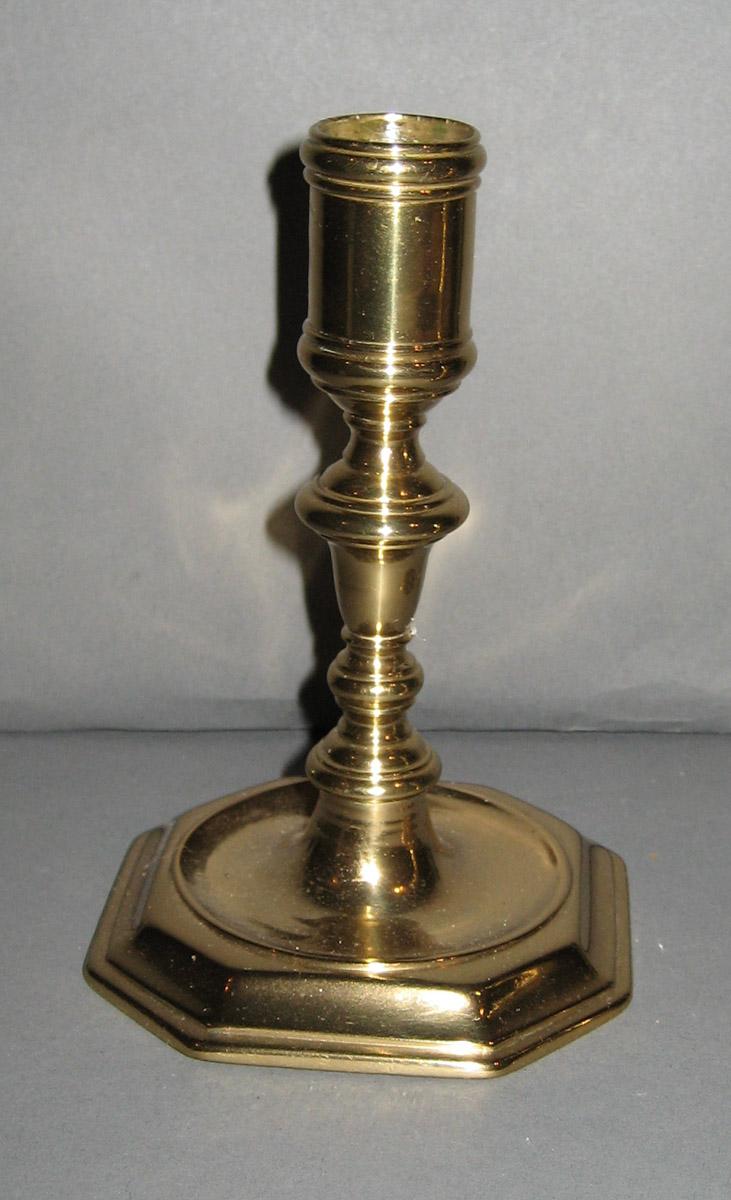 1958.1566.001 Candlestick