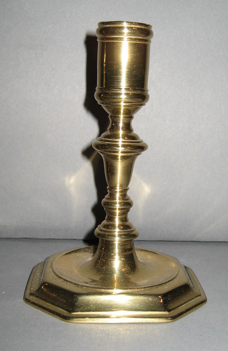 1958.1566.002 Candlestick