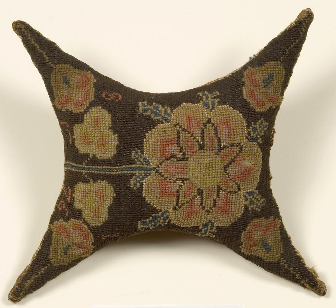 1958.1581 Pincushion view 2