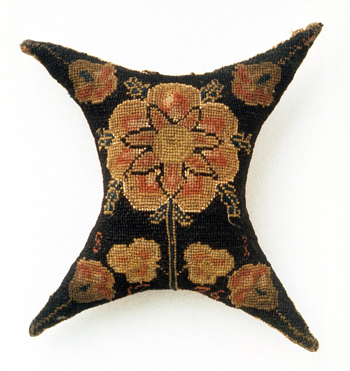 1958.1581 Pincushion, View 3