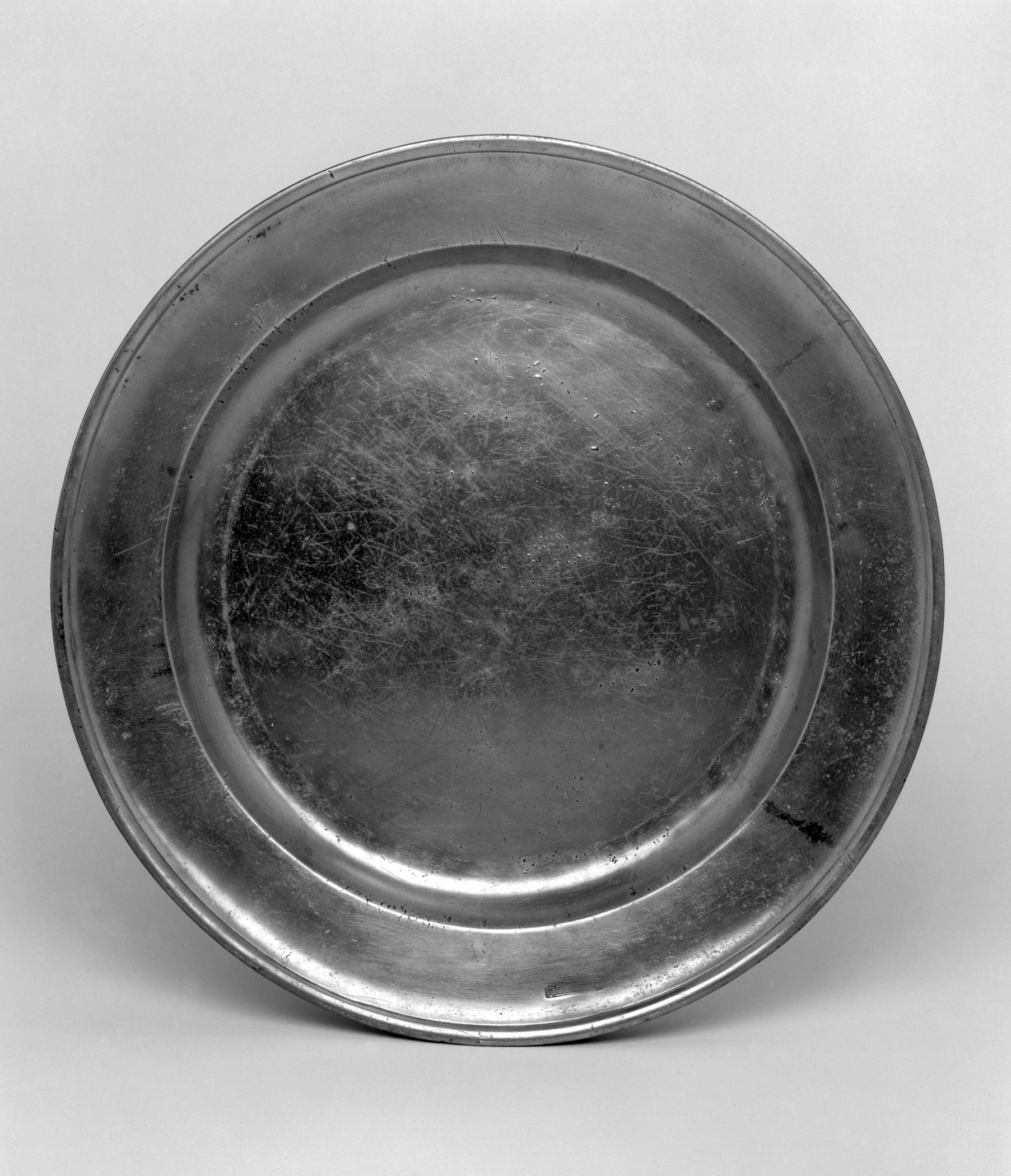 1953.0028 Pewter plate (view 2)