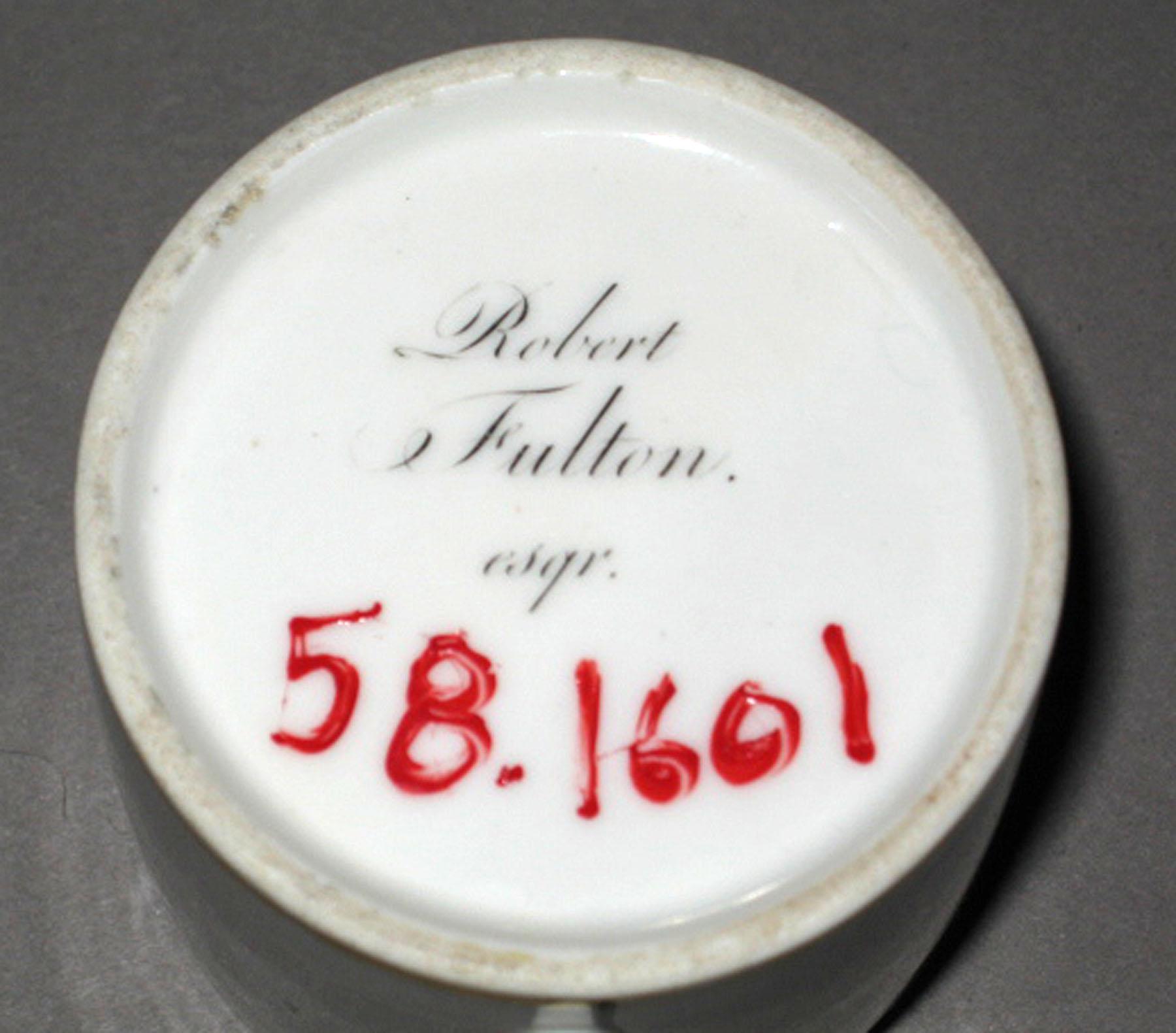 1958.1601 Porcelain coffee cup (underside)