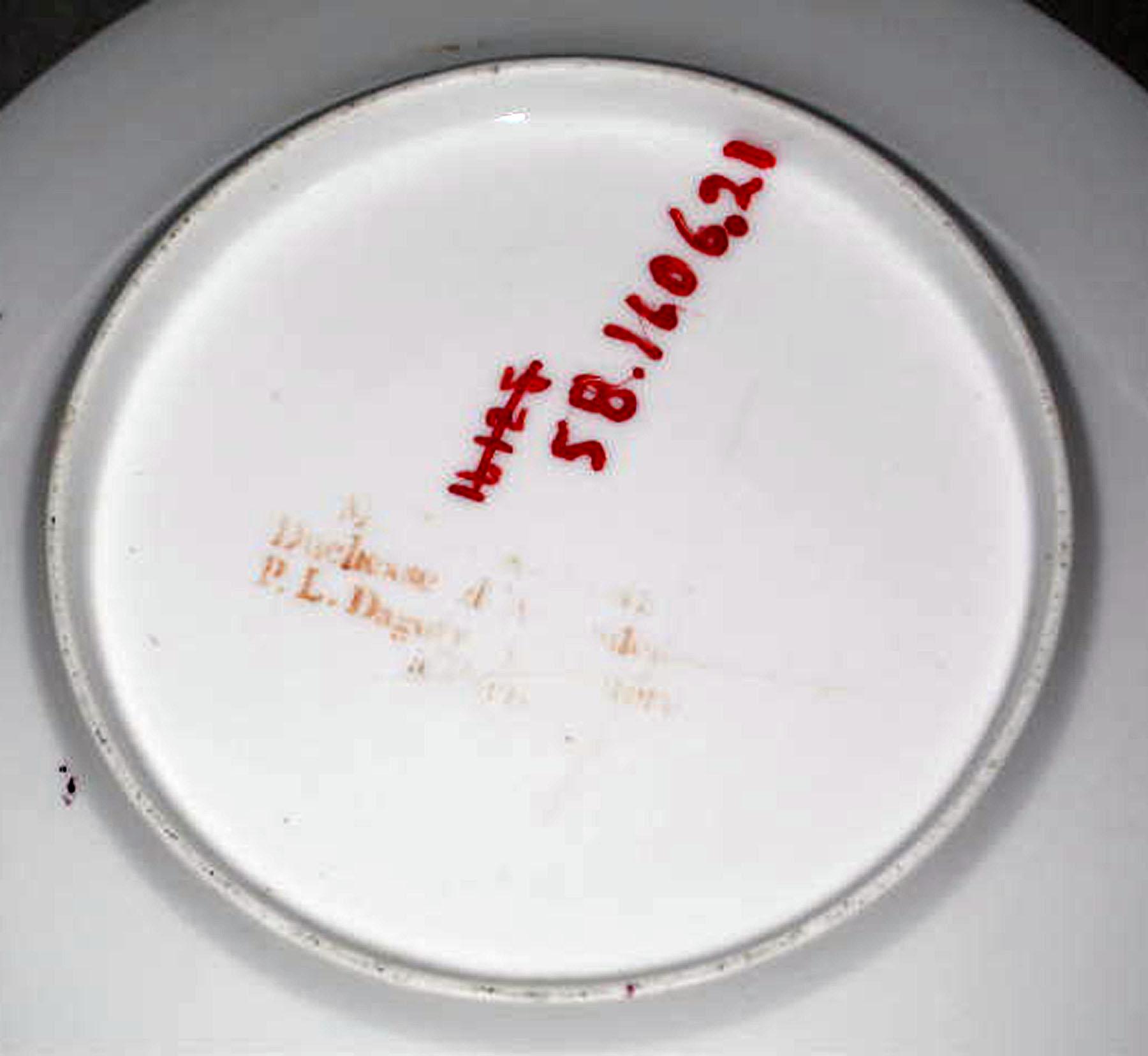 1958.1606.021 Porcelain plate (underside)