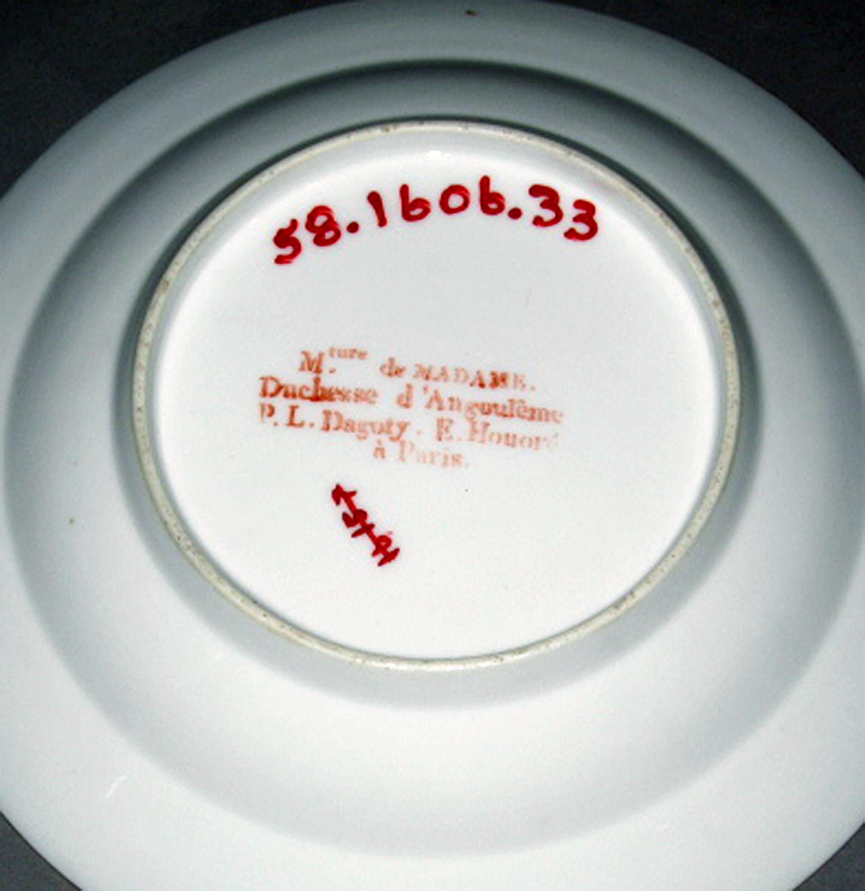 1958.1606.033 Porcelain dessert plate (underside)