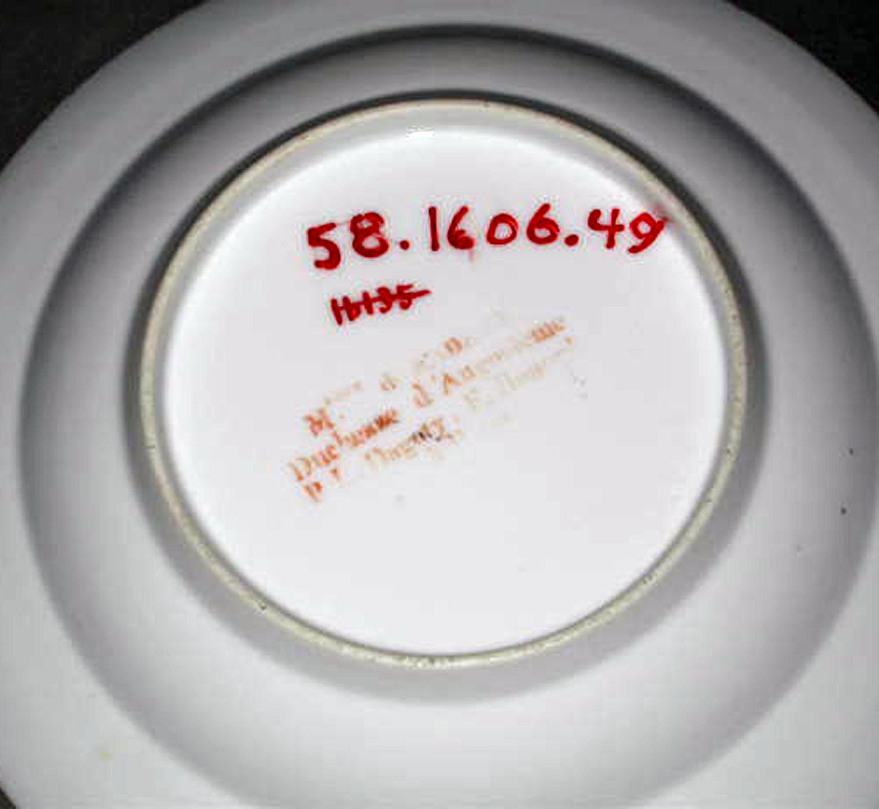 1958.1606.049 Porcelain dessert plate (underside)
