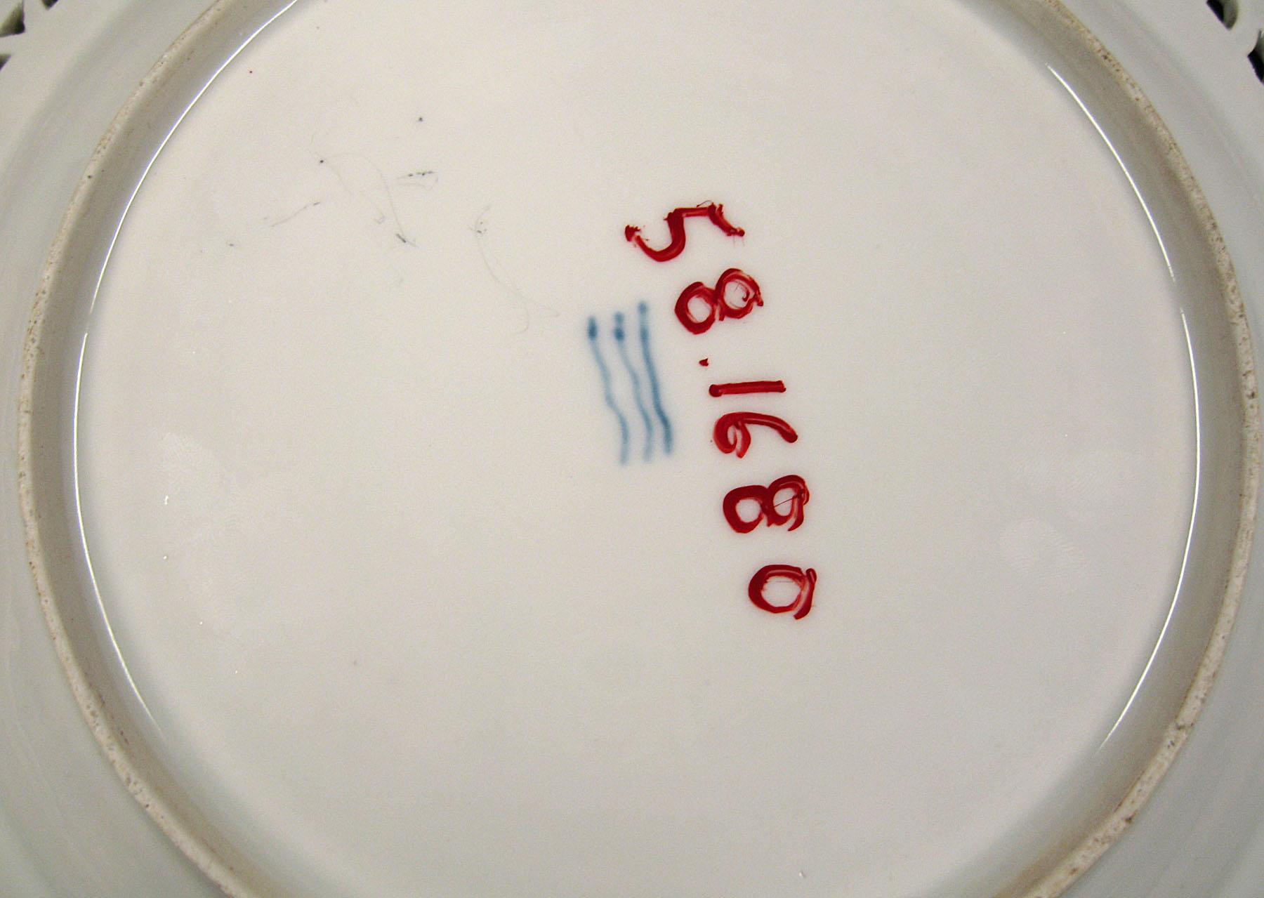 1958.1680 Plate (mark)